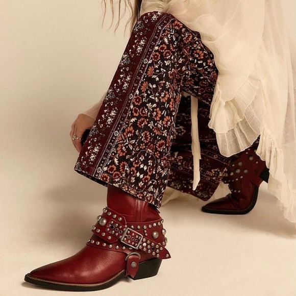 We The Free Axel Boots 7 Studded harness - Picture 6 of 8